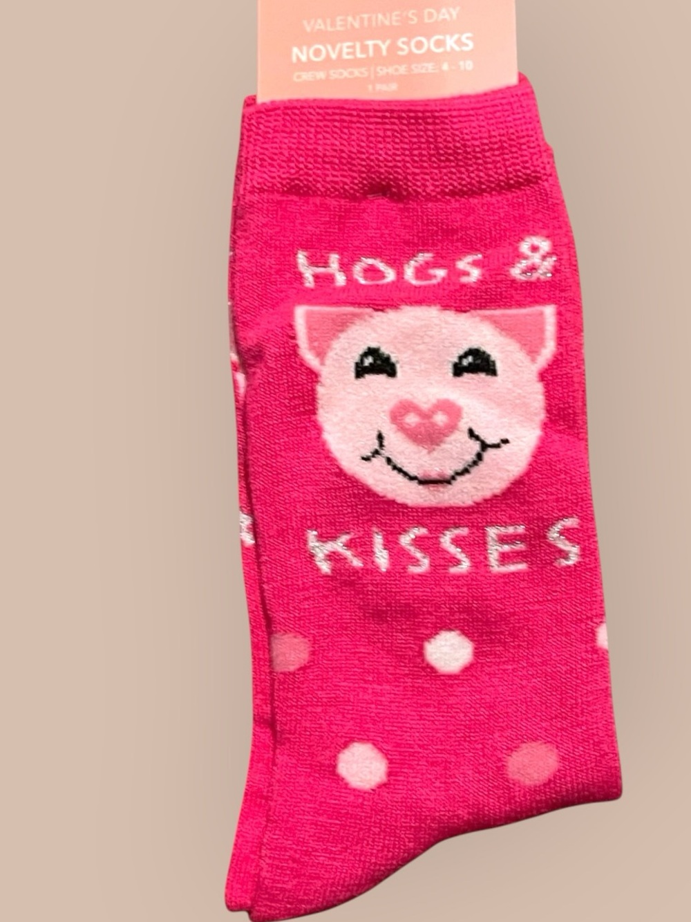 Hogs & Kisses Pink Novelty Crew Socks 🐷💋